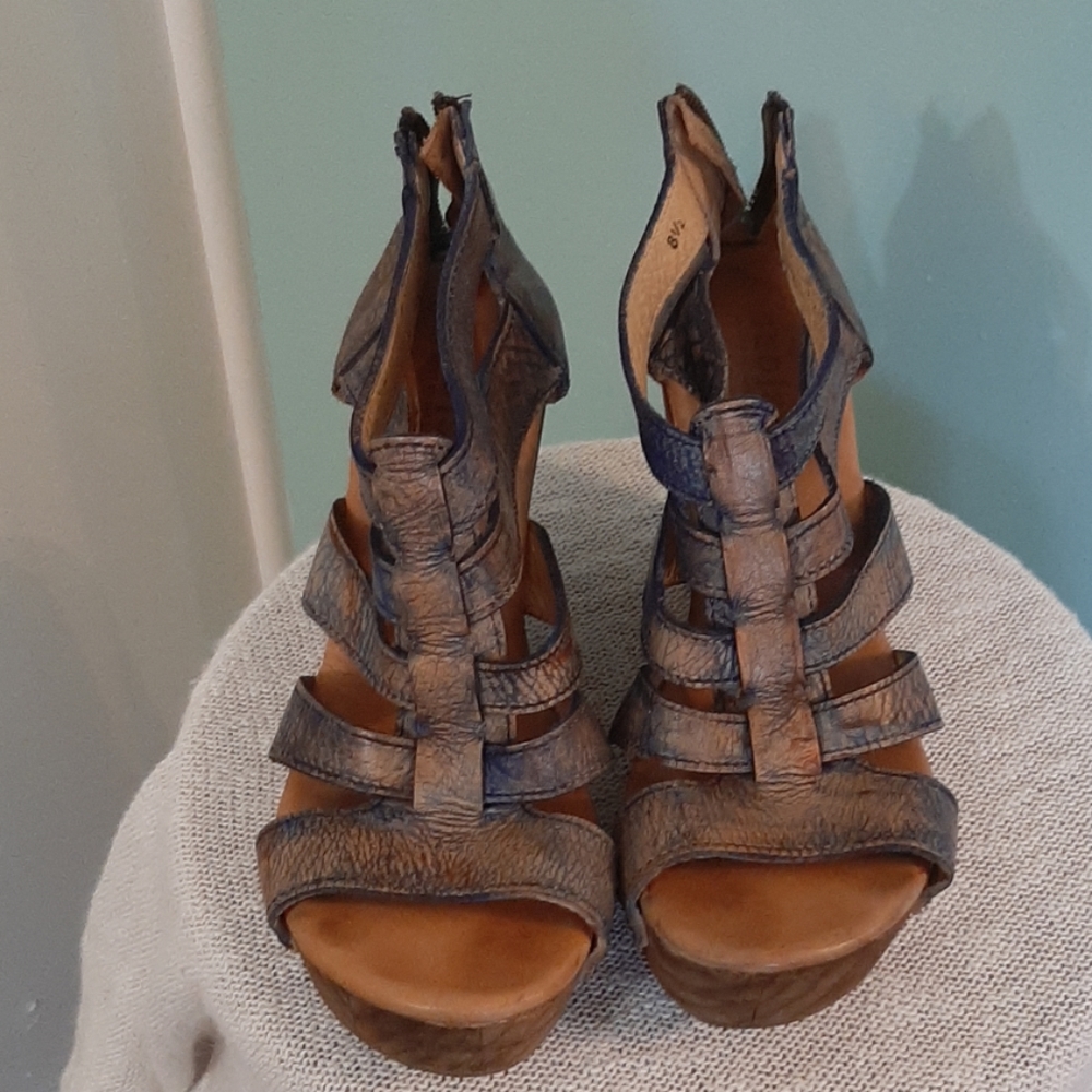Bed stu blue wedges